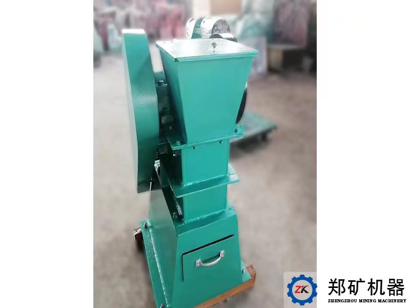 菲律賓實(shí)驗(yàn)用顎式破碎機(jī)項(xiàng)目