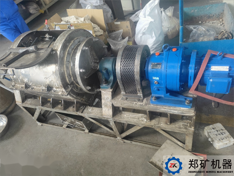 山東φ305×600mm實驗球磨機項目